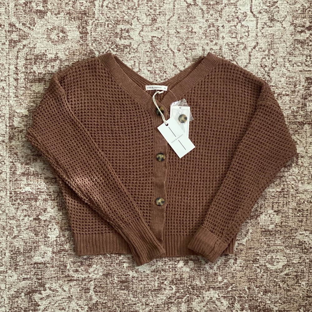 moon & madison Brown Waffle Knit V‑Neck Button Cardigan